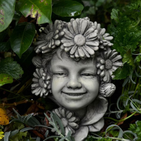Gartenfigur Blumenkind Gänseblümchen